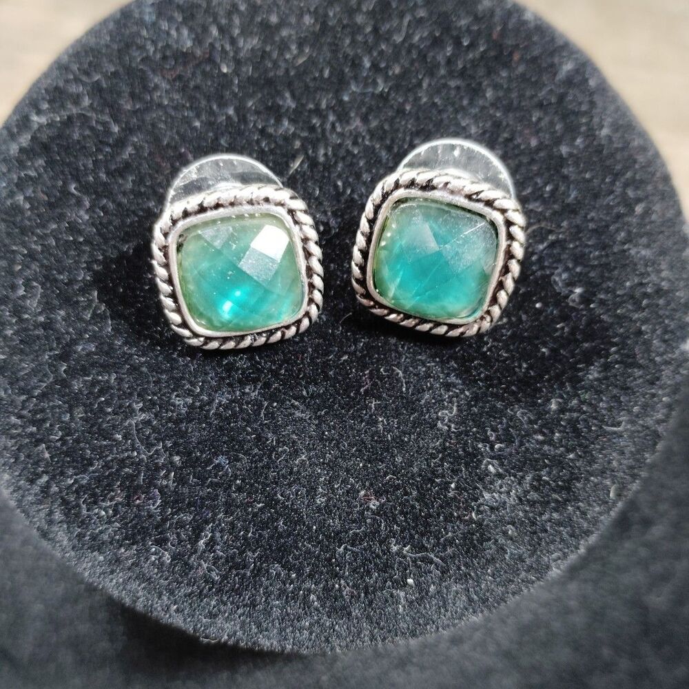 Napier Silver-Tone & Faux Peridot Green Earrings Stud Pierced Jewelry VGC